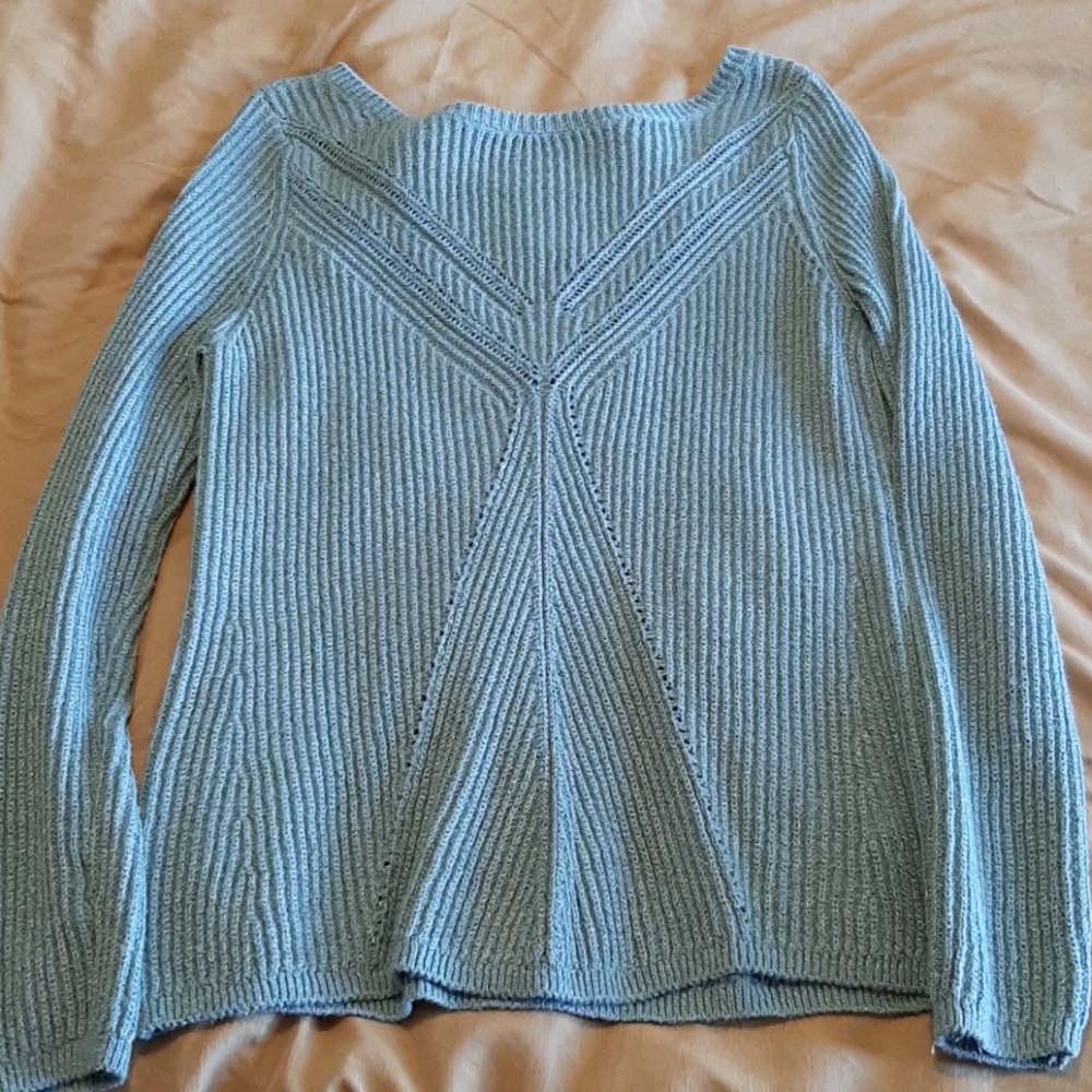 Sweater - Picture 6 of 6